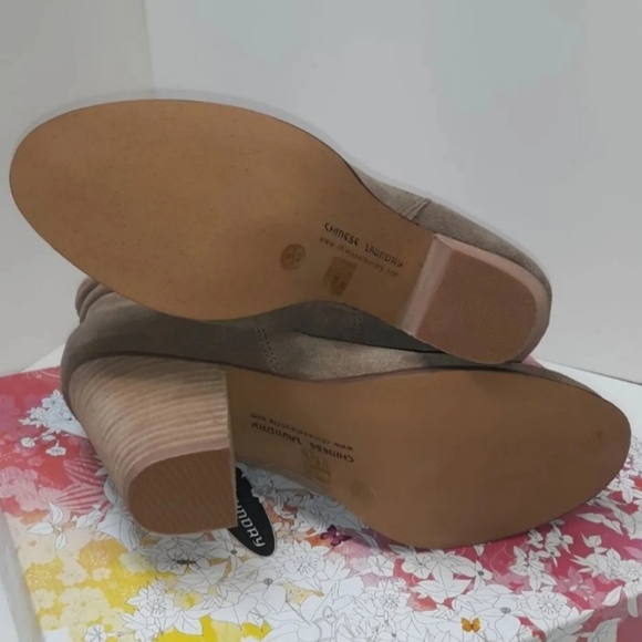 New Chinese Laundry bootie - Picture 4 of 8